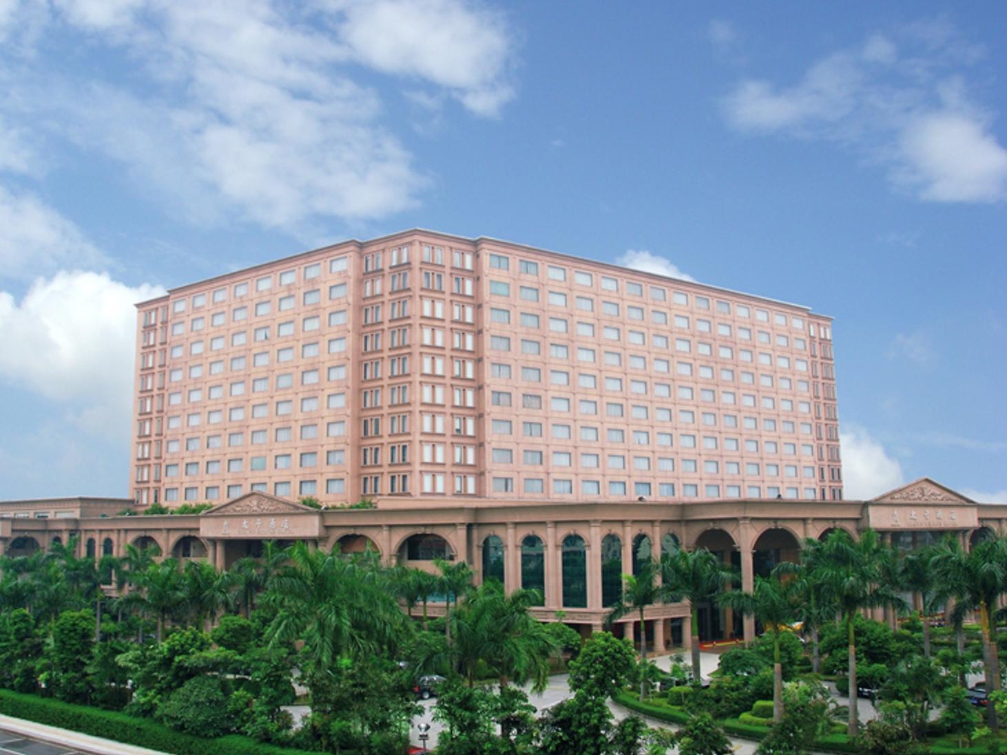 Crown Prince Hotel Dongguan  Exterior photo